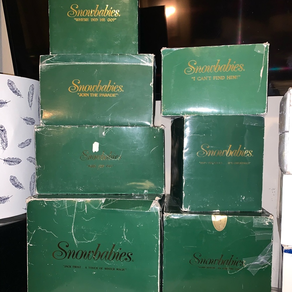 Lot of 7 pieces of Dept 56 Snowbabies.must buy lot